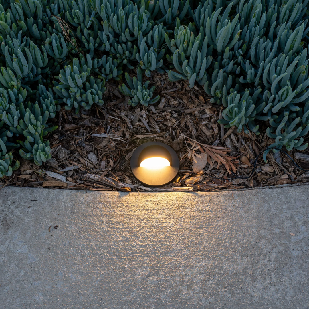 UNAL02 Primo Quarto Aluminum Round Surface Mount Half-Moon Integrated 6W 3000K LED In-Ground Well Light Low Voltage Landscape Lighting